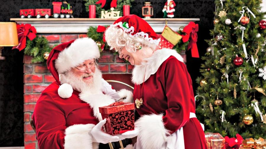 Santa and mrs claus images